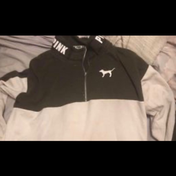 Large Victoria’s Secret PINK Light Sweater - Picture 1 of 1